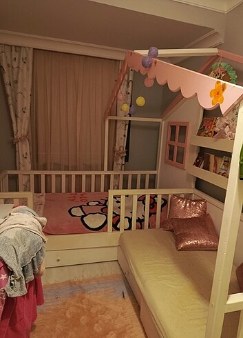 Diğer Montessoru çocuk yatak 