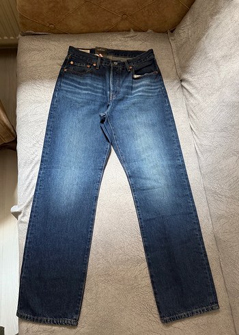 27 Beden beyaz Renk Levis 501 90s