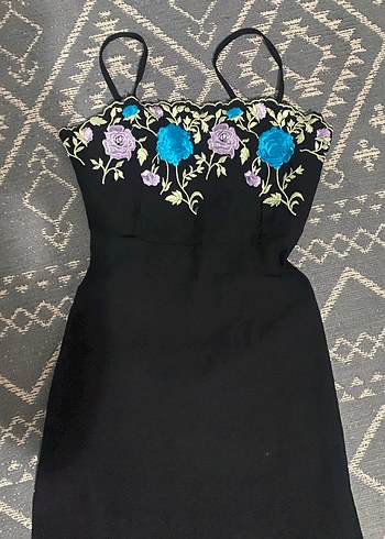 Midi Yırtmaçlı Elbise - Görsel 2