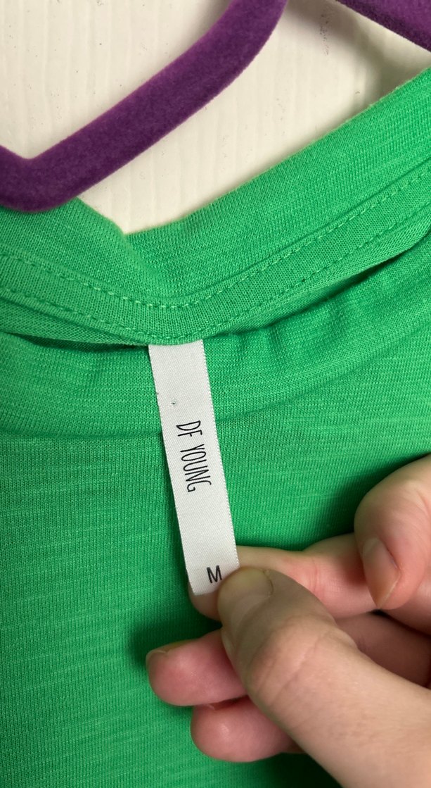 Yeşil Baskılı Kadın Tişört - Görsel 3