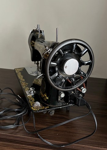 Parlak Siyah zenıth Dekoratif Dikiş Makinesi - Görsel 3