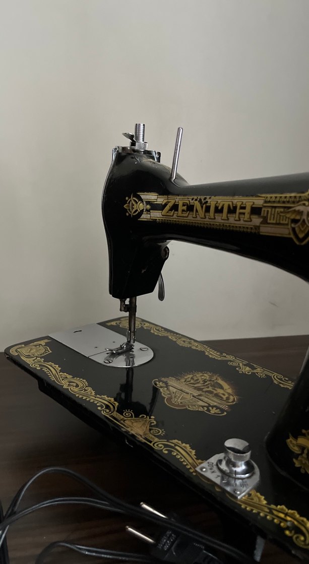 Parlak Siyah zenıth Dekoratif Dikiş Makinesi - Görsel 4