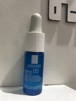 La roche posay hyaluB5 serum