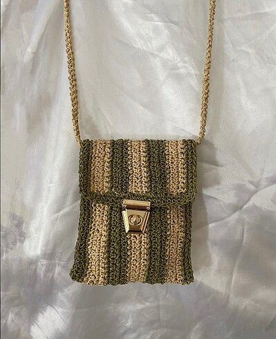 Ayrabutik örgü çanta