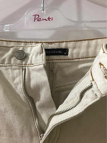 Trendyol bej mom jeans