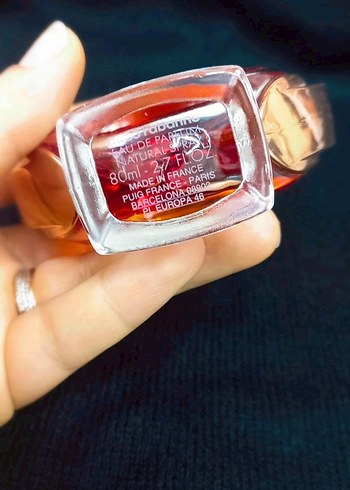 Kadın Parfümü Şişesi Altın Detaylı orjinal - Görsel 3