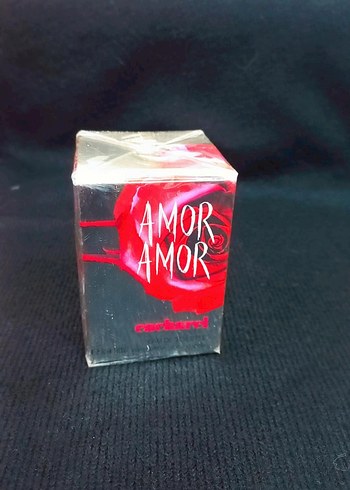 Kadın Parfümü Kırmızı Kutuda orjinal - Görsel 2