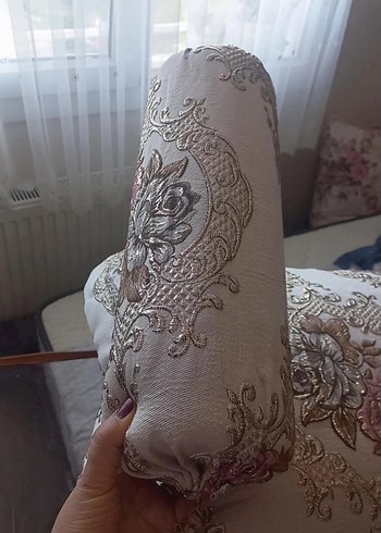 krem Çiçek Desenli jakarli yatak Örtüsü ve  yastık kilifi - Görsel 2