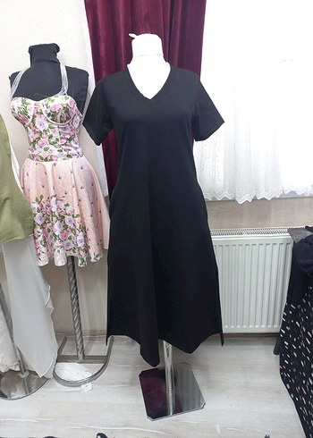 Siyah V Yakalı Midi Günlük Elbise - Görsel 3