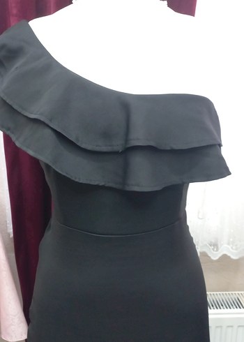 Siyah Straplez Fırfırlı Midi Elbise - Görsel 2