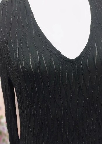 Siyah Piliseli Uzun Kollu V Yaka Uzun Elbise - Görsel 4