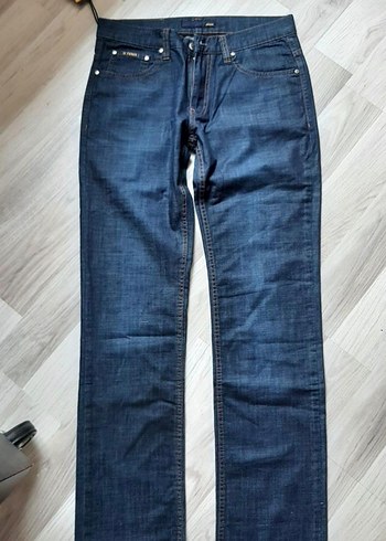 Fendi Koyu Mavi Dar Kesim Denim Jean