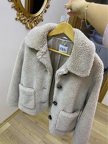 Zara peluş mont
