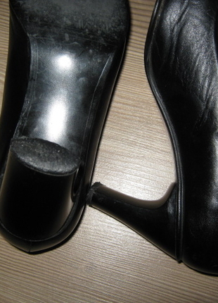 36 Beden siyah Renk VİA SPİGA deri topuklu ayakkabı..