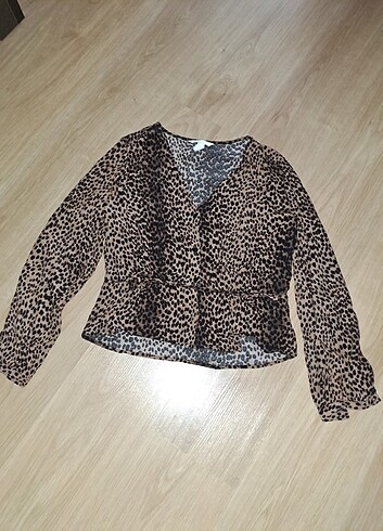 36 Beden H&M LEOPAR BLUZ 36