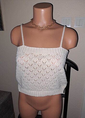 TRENDYOL AJURLU CROP TRIKO MEDIUM