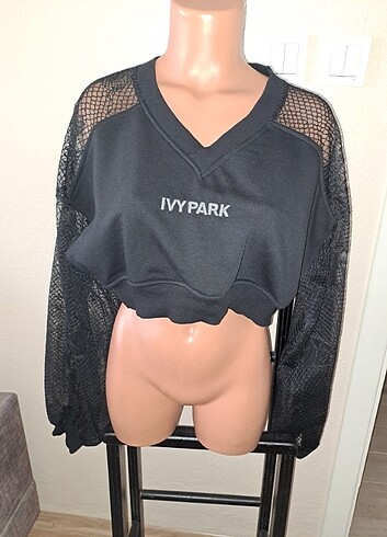 IVY PARK CROP M/L UYUM