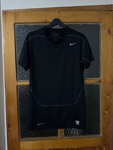 Nike Pro combat erkek spor tişört xxl beden