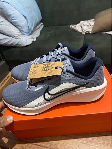 Nike erkek spor ayakkabı 46 numara sıfır etiketli ürün