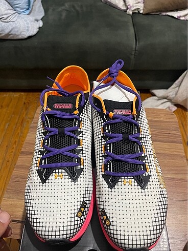 Under Armour erkek spor ayakkabı 47 numara sıfır etiketli kutulu - Görsel 4