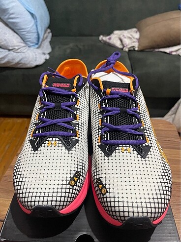 Under Armour erkek spor ayakkabı 47 numara sıfır etiketli kutulu - Görsel 5
