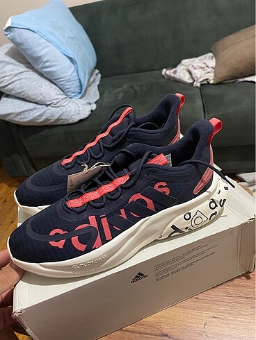 Adidas erkek spor ayakkabı 46 numara sıfır etiketli kutulu - Görsel 2