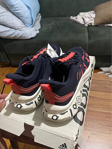 Adidas erkek spor ayakkabı 46 numara sıfır etiketli kutulu - Görsel 6