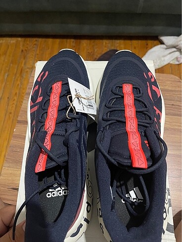 Adidas erkek spor ayakkabı 46 numara sıfır etiketli kutulu - Görsel 8
