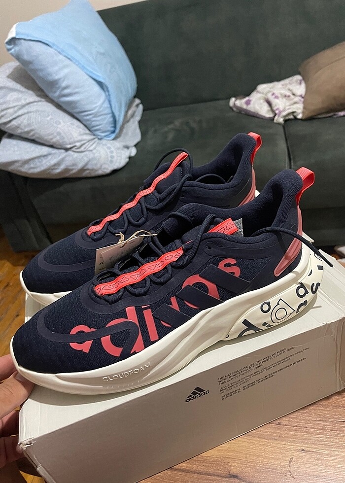 Adidas erkek spor ayakkabı 46 numara sıfır etiketli kutulu - Görsel 2