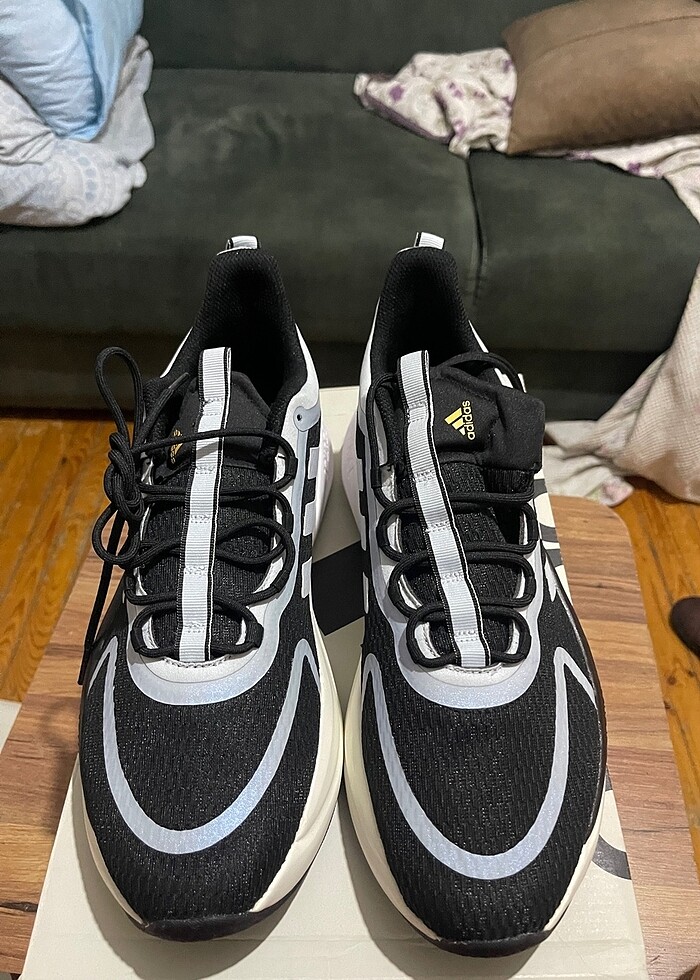 Adidas erkek spor ayakkabı 46 numara sıfır etiketli kutulu - Görsel 3