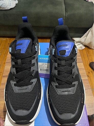 Lotto erkek spor ayakkabı 45 numara sıfır etiketli kutulu ürün - Görsel 3