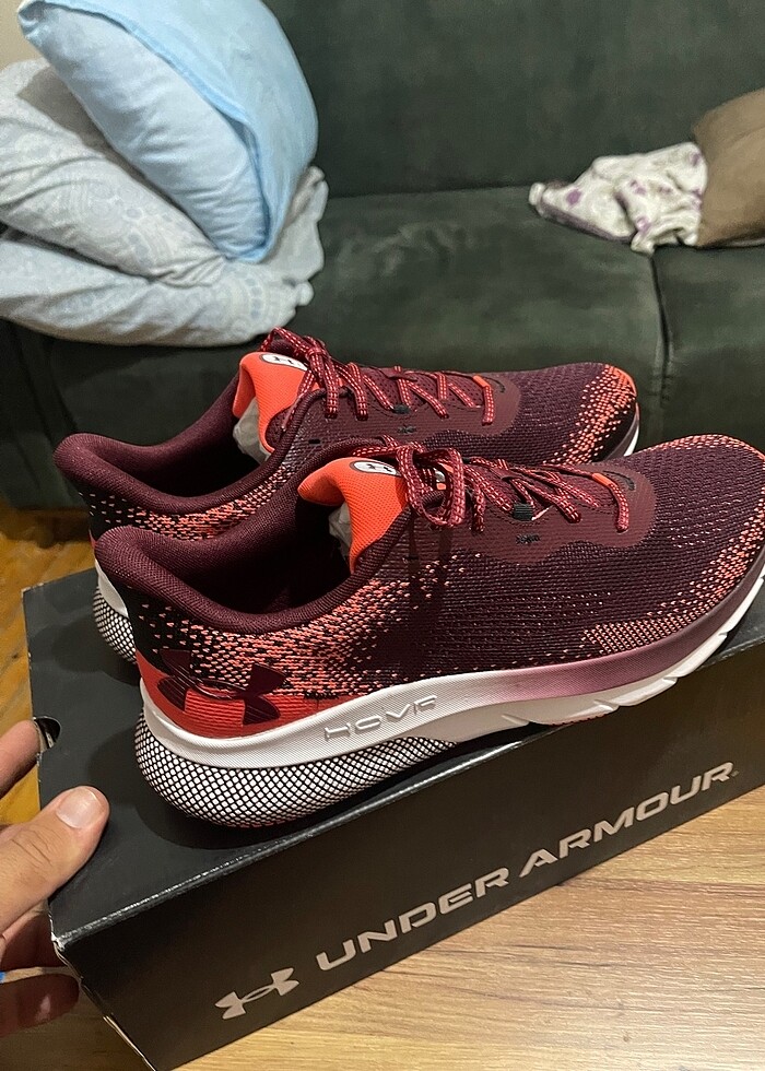 Under Armour erkek spor ayakkabı 47,5 numara sıfır etiketli kutu - Görsel 2