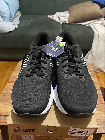 Asics erkek spor ayakkabı 46,5 numara sıfır etiketli kutulu ürün - Görsel 4