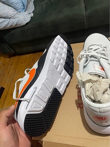 Nike air erkek spor ayakkabı 46 numara sıfır etiketli kutulu ürü - Görsel 8