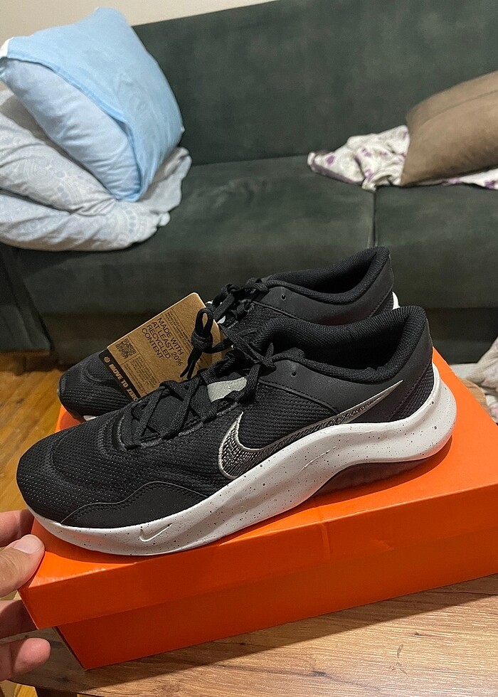 Nike erkek spor ayakkabı 46,5 numara sıfır etiketli kutulu ürün - Görsel 2