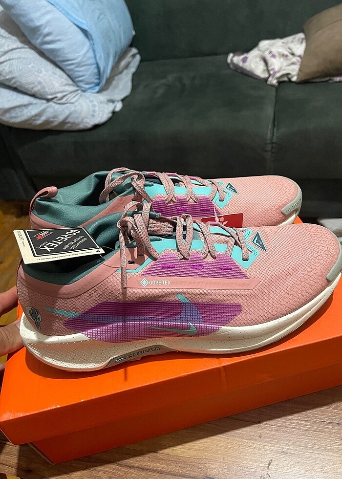 Nike goratex erkek spor ayakkabı sıfır etiketli kutulu ürün - Görsel 3