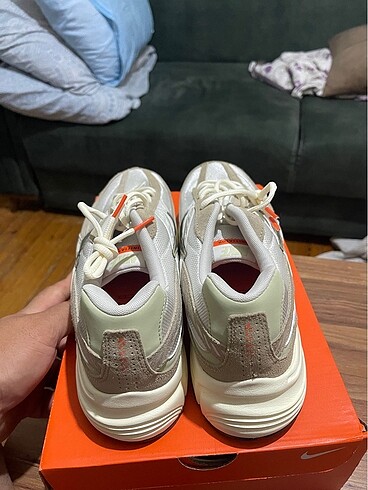 Nike erkek spor ayakkabı 46 numara sıfır etiketli kutulu - Görsel 6