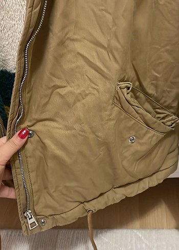 Bej Kadın Midi Boy içi yünlü mont Bershka - Görsel 4