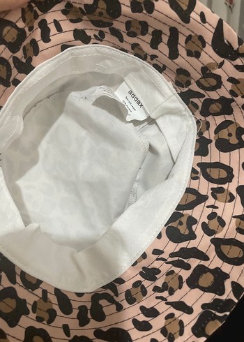  Beden Kahverengi Leopar Desenli Kova Şapka