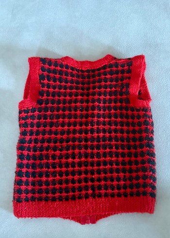 Erkek Çocuk Kırmızı Örgü Yelek - Görsel 3