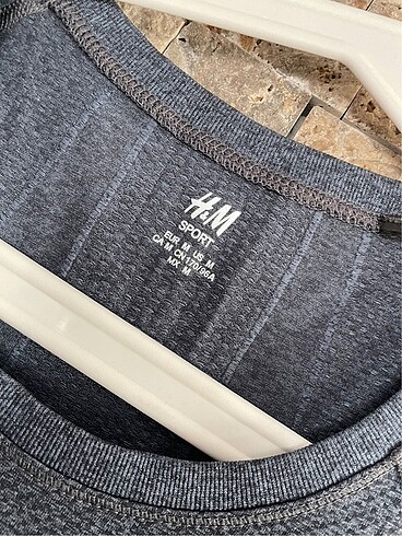 m Beden H&M sport tshirt vintage y2k