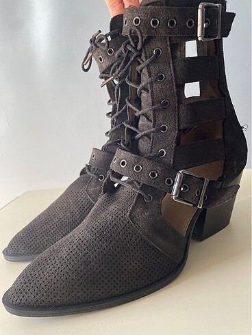39 Beden Yazlık kahverengi bot y2k zara goth bohem bershka