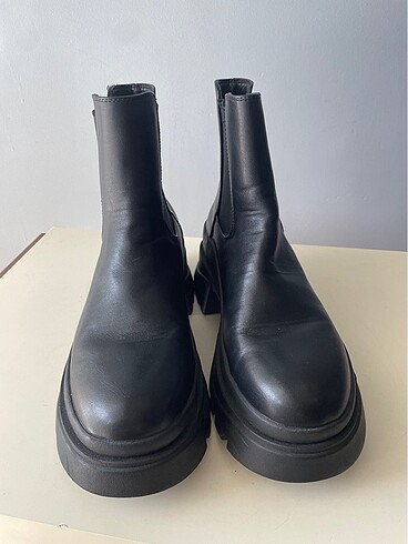 39 Beden Butigo siyah bot zara mango bershka