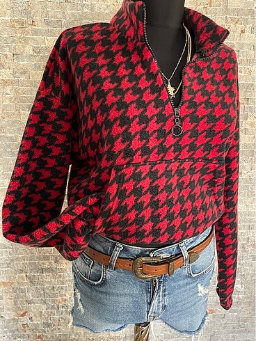 Kırmızı sweatshirt