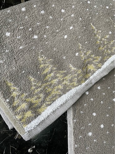 Karlı Çam ağacı desenli Havlular - Görsel 2