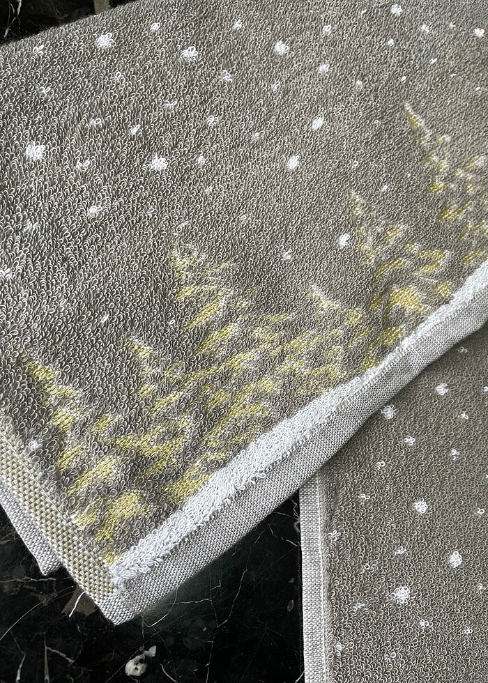 Karlı Çam ağacı desenli Havlular - Görsel 2