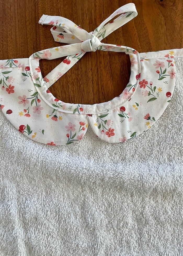 Yakalı havlu mama önlüğü - Görsel 3