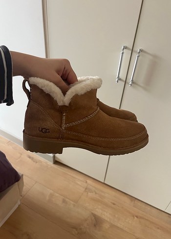 Ugg Kahverengi Kurklu Kadin Suet Ugg
