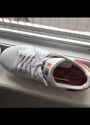 Adidas Ürün orijinaldir ihtiyaçtan satilir