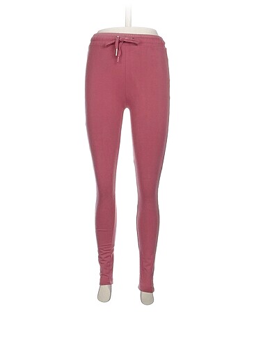 Bershka Eşofman Altı %70 İndirimli.